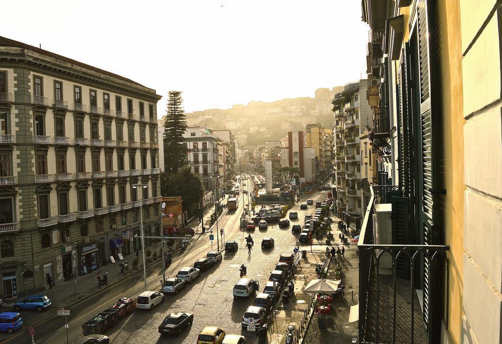 Bed And Breakfast Riviera Di Chiaia Turrisi Napoli Exterior foto